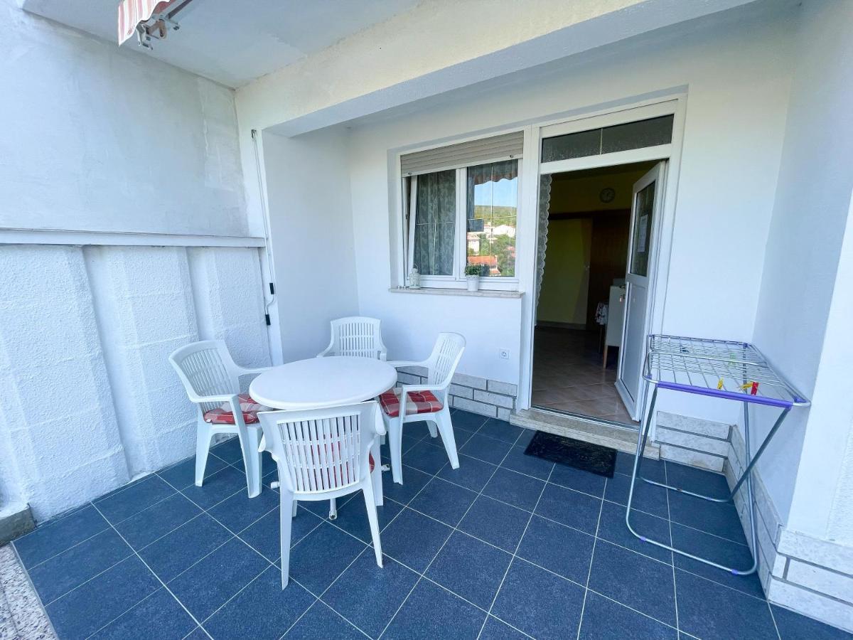 Apartment Combaj Jadranovo