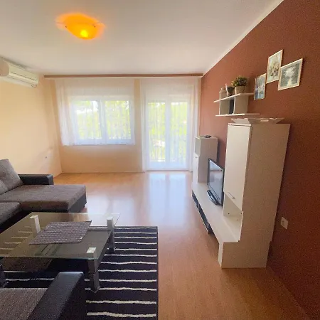 Apartmani Combaj Jadranovo Exterior photo