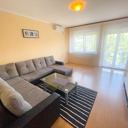 Apartmani Combaj Jadranovo Exterior photo