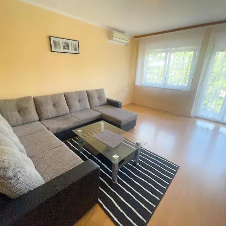 Apartmani Combaj Jadranovo Exterior photo