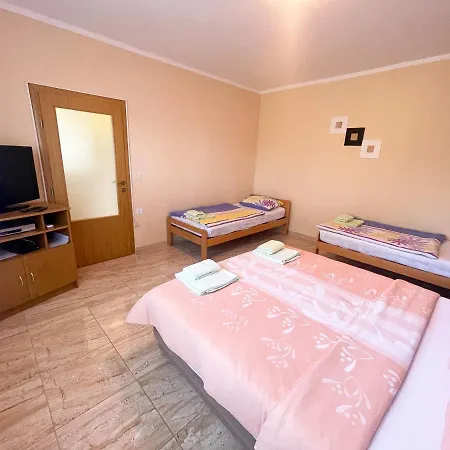 Apartmani Combaj Jadranovo Exterior photo