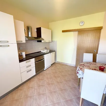 Apartmani Combaj Jadranovo Exterior photo