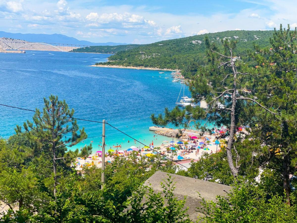 Combaj Apartman *