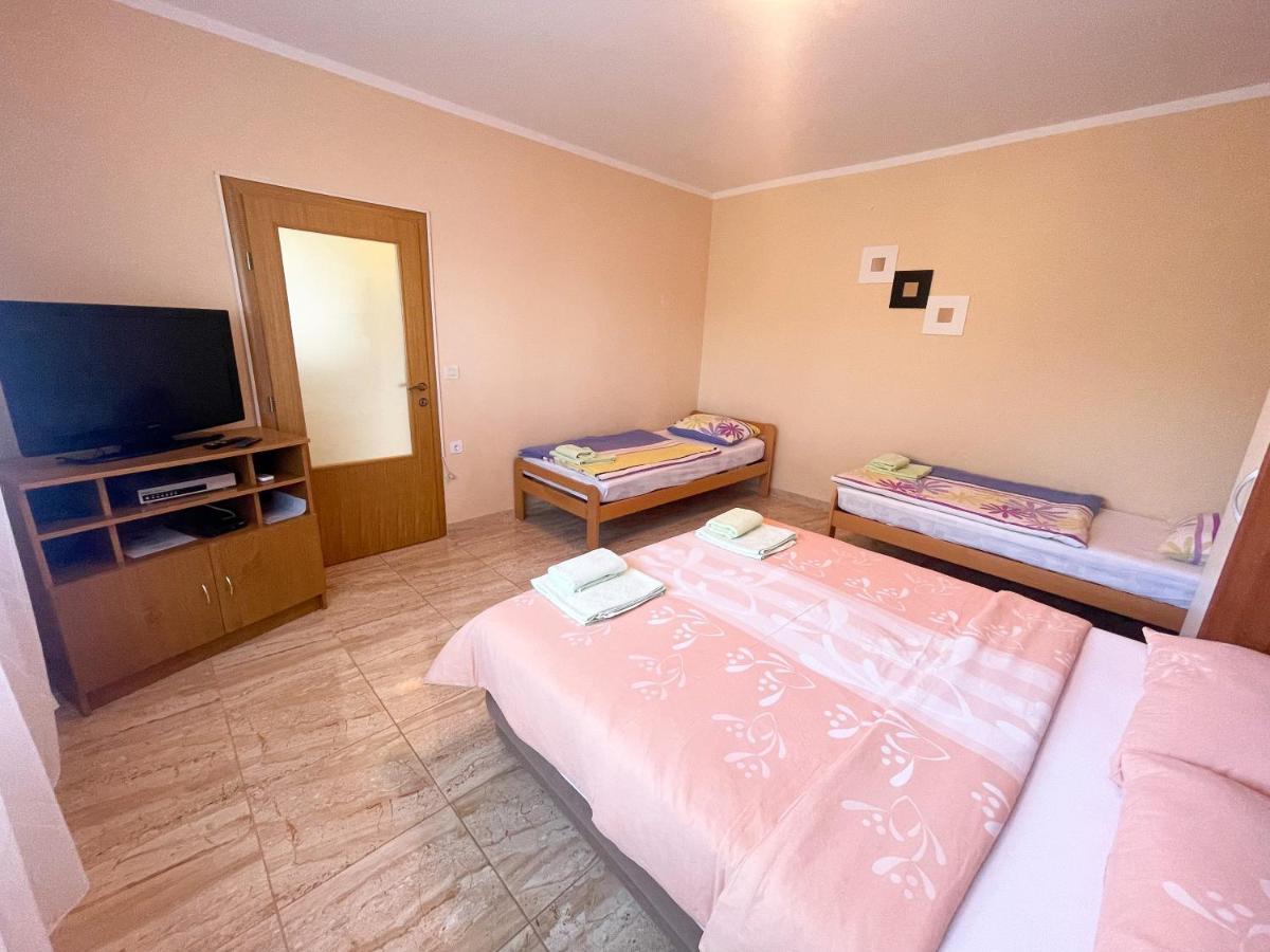 Apartment Combaj